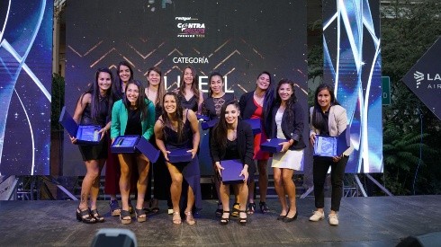 La Gala del Fútbol Femenino, los Premios Contragolpe 2021, fueron una realidad esta noche en la Casa de la Cultura de Ñuñoa.