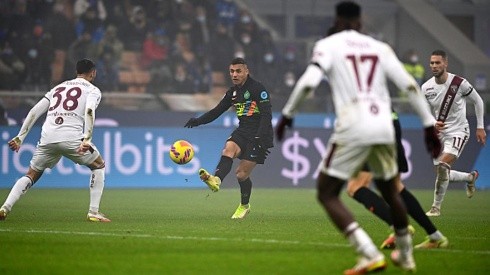 Alexis Sánchez y Arturo Vidal cerraron el 2021 en cancha con el Inter frente a Torino.