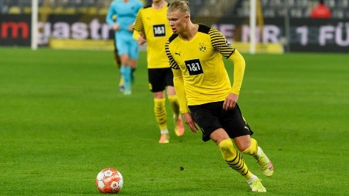 El noruego de 21 años tiene varias opciones para seguir su carrera pero el Borussia Dortmund le exigió que debe tener una decisión tomada antes de marzo de 2022.