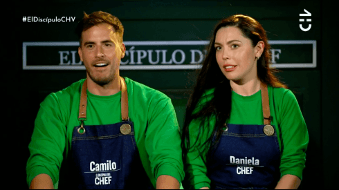 Camilo Huerta y Daniela Aránguiz en las entrevistas fuera de la cocina de El Discípulo del Chef.