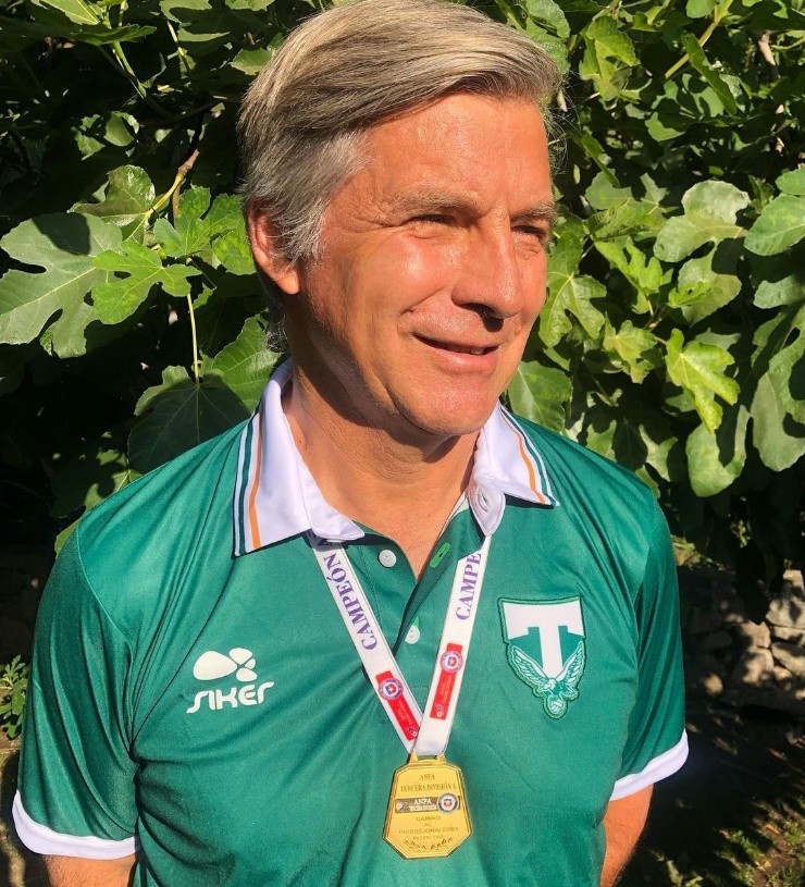 Harold Mayne-Nicholls celebró el título de campeón en Trasandino y el ascenso a Segunda División