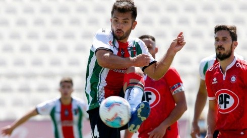Villanueva tiene claro que lo primordial para Palestino es clasificar a copas internacionales