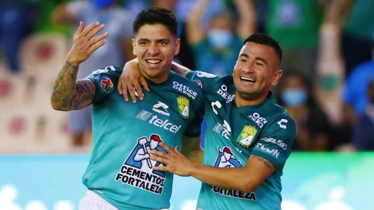 davila goles chilenos meneses nou camp