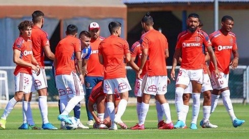 Universidad de Chile y Ñublense disputaron amistosos llenos de goles esta mañana en el CDA