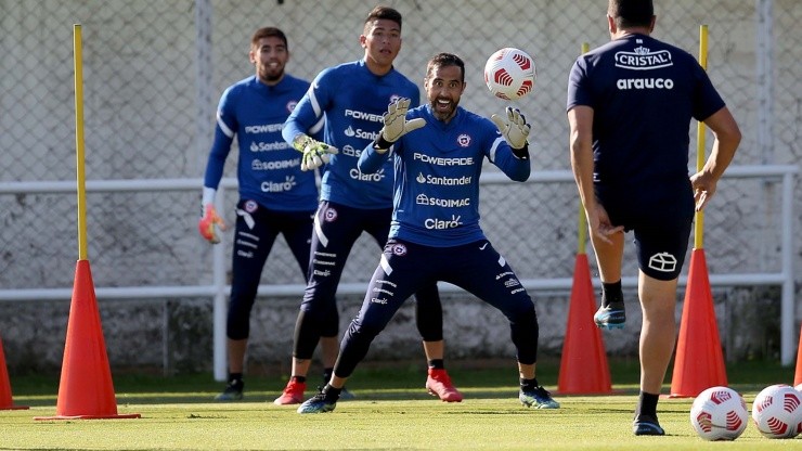 arquero seleccion chilena qatar 2022 chile bolivia