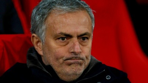 Jose Mourinho dirigió a Alexis Sánchez durante 2018 en Manchester United y ahora se reencontraron en el fútbol italiano