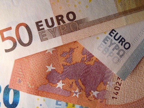 ¿A cuánto está el Euro y el cambio a peso chileno hoy 24 de febrero?