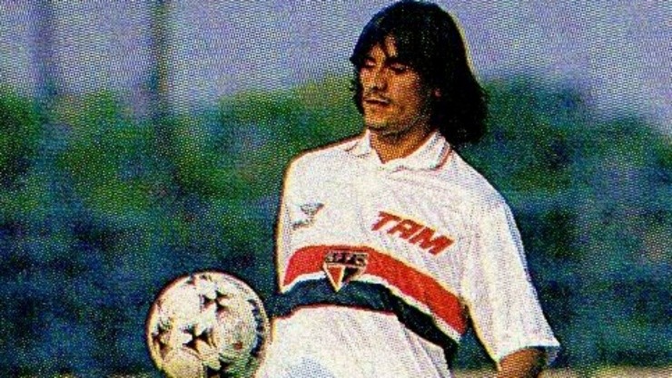 Gabriel Mendoza tuvo un breve paso por Sao Paulo en 1996