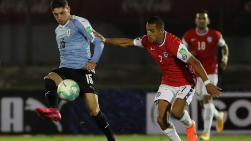 La Roja se juega todo ante Uruguay y Martín Lasarte aprobó la opción de que existan incentivos para ganar.