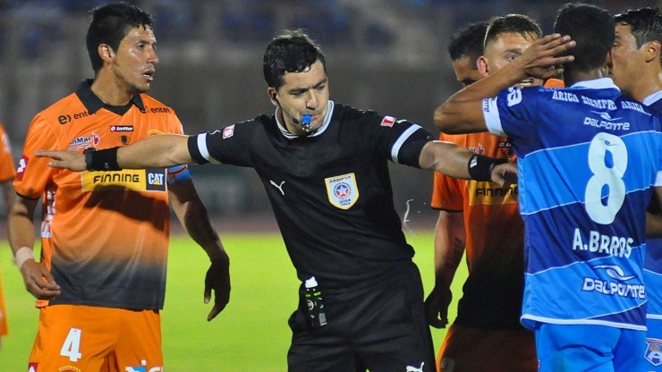 Patricio Blanca ha levantado la voz en nombre de los árbitros del fútbol chileno
