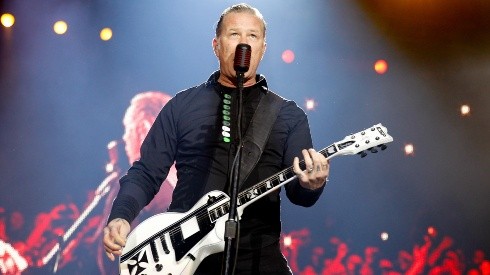 James Hetfield en Chile, durante el concierto que ofrecieron en el Estadio Monumental.