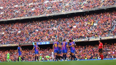 Las blaugranas recibieron un apoyo histórico en el Camp Nou.