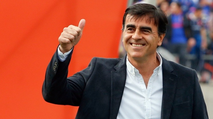 Gustavo Quinteros y Colo Colo han tenido un positivo comienzo de temporada: líderes en el Campeonato Nacional y la Copa Libertadores