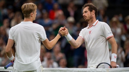 Murray y Shapovalov se enfrentaron en Wimbledon 2021, con triunfo del canadiense