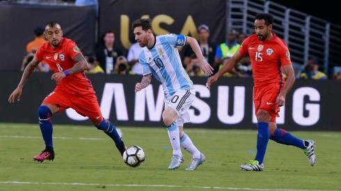 Arturo Vidal dijo que su amigo Lionel Messi es el rival más duro que ha enfrentado en su carrera