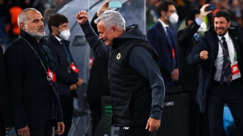 José Mourinho mostró su tremenda emoción al clasificar a la final.
