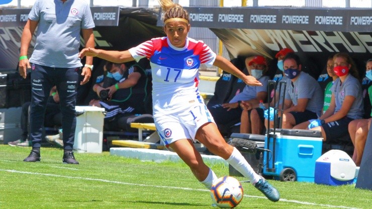 Javiera Toro es parte de la nueva generación de la selección chilena femenina y una de las chilenas que juegan en el fútbol español