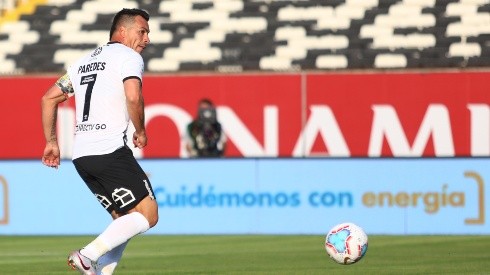 Esteban Paredes regresa al estadio Monumental, esta vez con la camiseta de Coquimbo Unido.