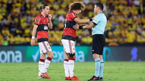 David Luiz quedó fuera de la convocatoria del Flamengo por una lesión en la pantorrilla derecha