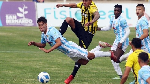 Magallanes juega un duelo importante contra Rangers en Talca