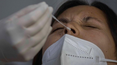 Covid-19 | Chile es el tercer país de altos ingresos con mayor porcentaje de exceso de muertes por la pandemia