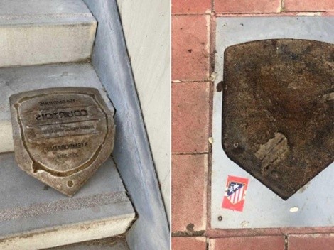 Arrancan la placa de Courtois en el estadio del Atlético de Madrid