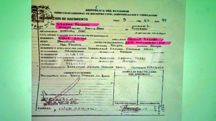 La inscripción de nacimiento de Byron Castillo en el Registro Civil de Ecuador, que no cuenta con la firma de la madre.