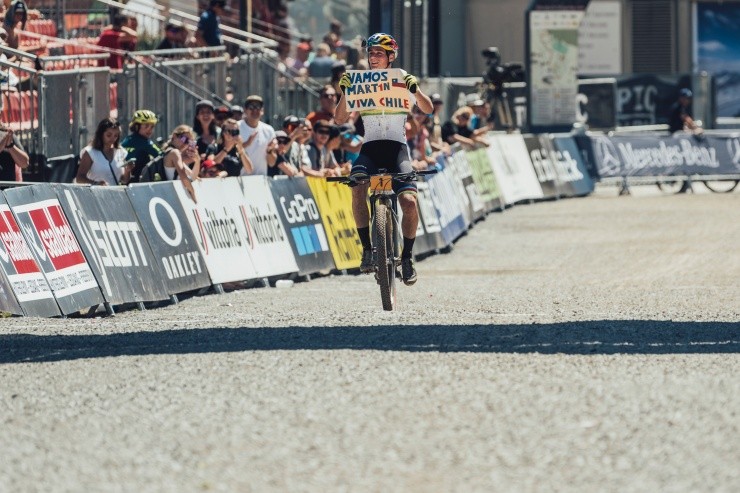 El apoyo para Martín Vidaurre se siente en las distintas fechas de la Copa Mundial de Cross Country de la UCI. Foto: Red Bull Content Pool.
