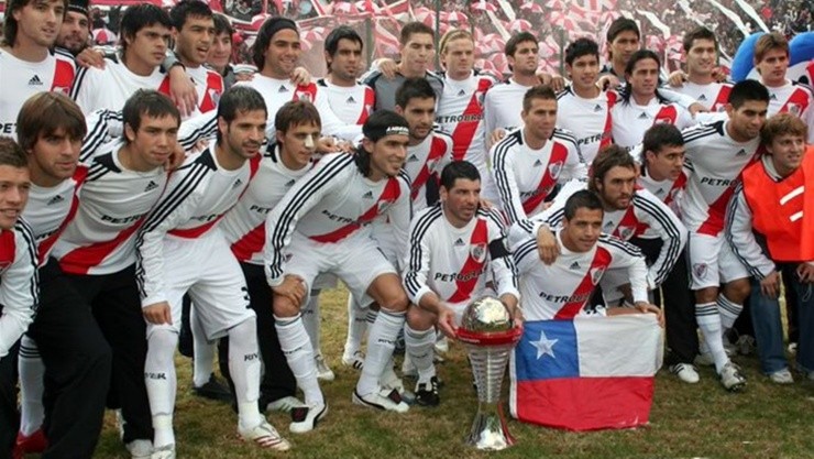 Alexis Sánchez integró el plantel de River Plate que fue campeón en el Torneo Clausura 2008