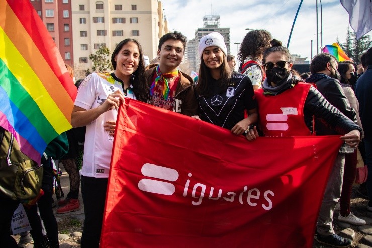 Santiago Morning también participó en la Marcha del Orgullo, el pasado sábado 25 de junio en las calles de Santiago. Foto: Lisandra Jung/Santiago Morning.