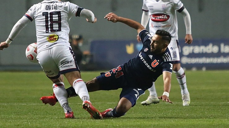 La puerta giratoria del camarín de Universidad de Chile ha significado pérdidas por casi 20 mil millones de pesos en los últimos seis años