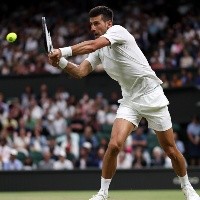 Djokovic vence y se medirá con Sinner en cuartos de Wimbledon
