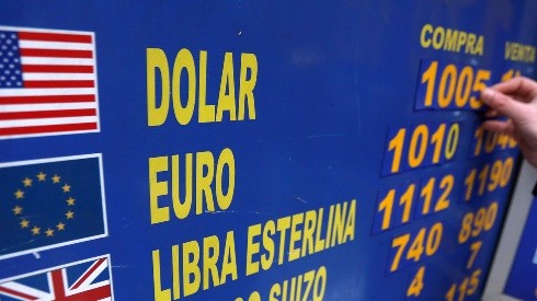 Alza del dólar en Chile