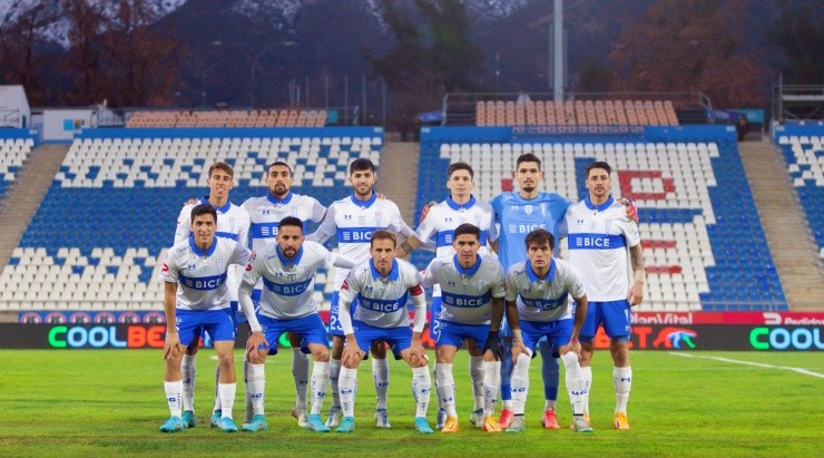 Las casas de apuestas y casinos online ocupan gran parte de la parrilla publicitaria de los estadios en el fútbol chileno