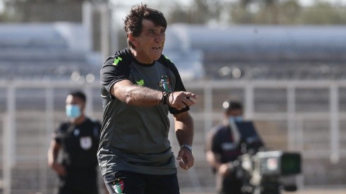 Gustavo Costas es candidato para la selección boliviana