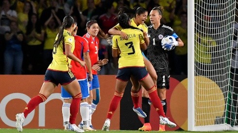 Chile cayó con Colombia en un partido para el olvido