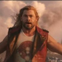 ¿Qué personajes aparecen en el emotivo tatuaje de Thor Love and Thunder?