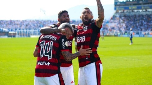 Arturo Vidal es pura alegría tras su debut en el Flamengo
