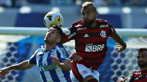 Arturo Vidal se prepara para ser titular por primera vez en el Flamengo