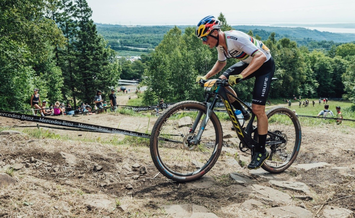 Martín Vidaurre triumphs in Canada and is one step away from the double championship of the UCI XCO U23 category