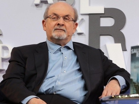 Atacan al escritor Salman Rushdie cuando iba a dictar una conferencia en Nueva York