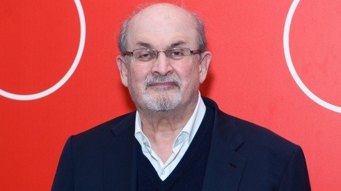 El escritor Salman Rushdie está internado en Pensilvania.