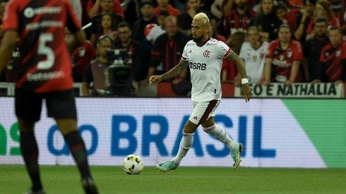 Arturo Vidal se llena de elogios en Brasil gracias a su nivel con Flamengo