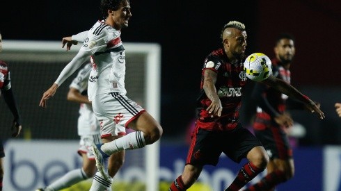 Arturo Vidal la sigue rompiendo con el Flamengo