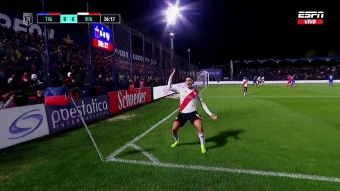 Pablo Solari marca su cuarto gol con la camiseta de River Plate.