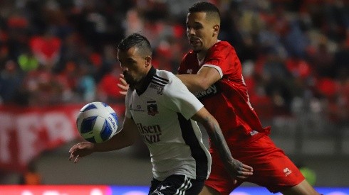 Alves jugó ante Colo Colo su último partido con la camiseta de La Calera.