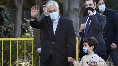 Sebastián Piñera votó en Las Condes.