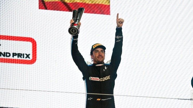 Fernando Alonso quiere seguir escribiendo páginas doradas en la Fórmula 1 este fin de semana en Italia. Foto: Getty Images.