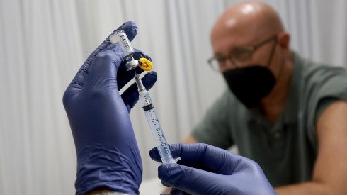¿Cuándo se empieza a poner la vacuna de viruela del mono y a quiénes?