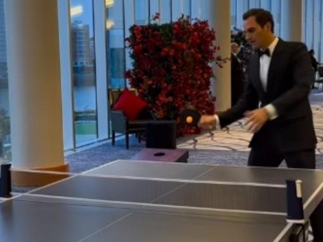 Federer se luce jugando al ping pong con humita